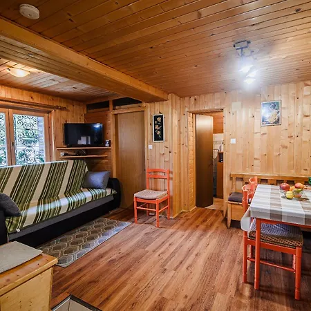 בקתה Of Rising Sun Goreljek